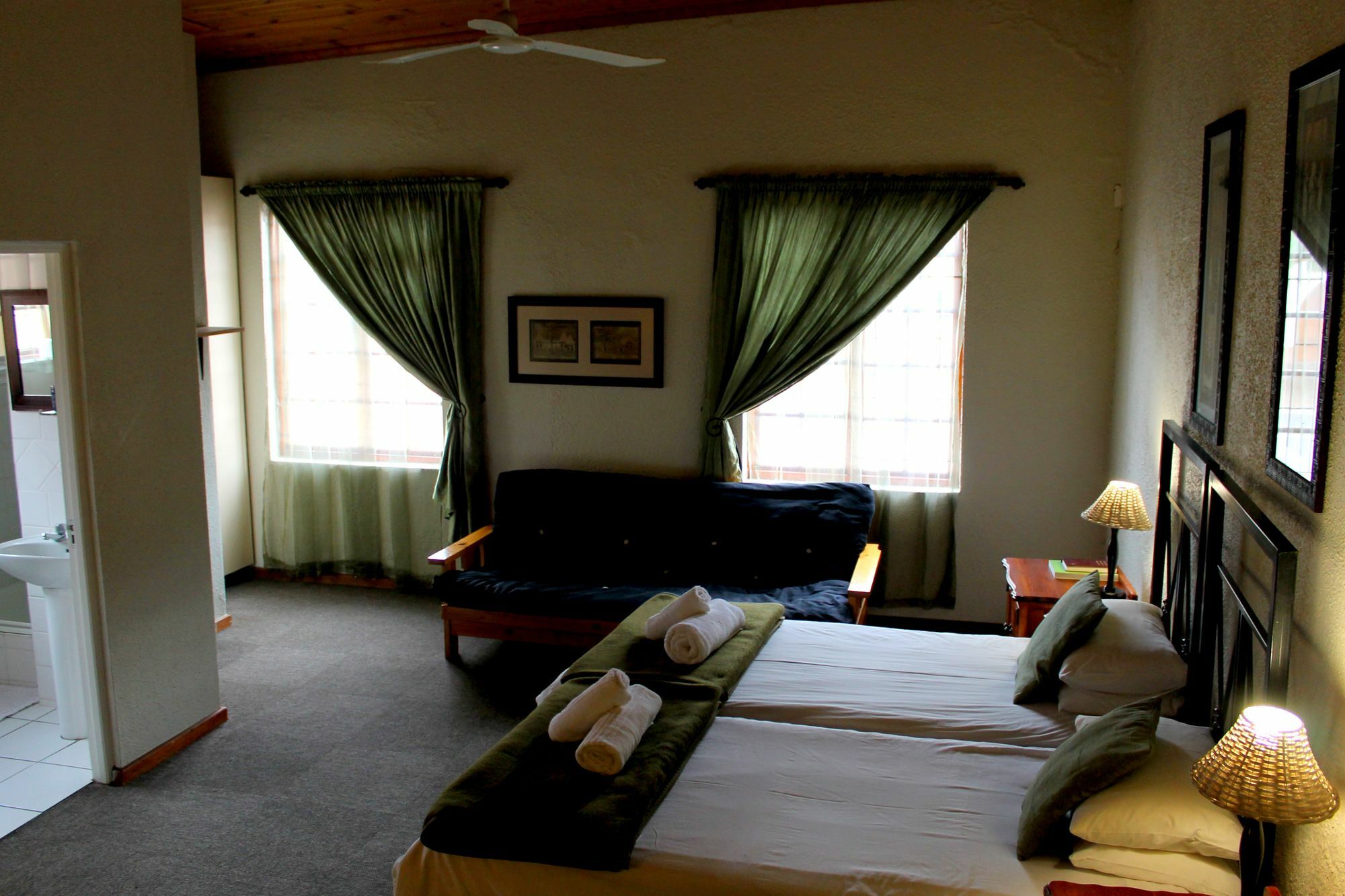 Inkosi Luxury Lodge Parow Exterior foto